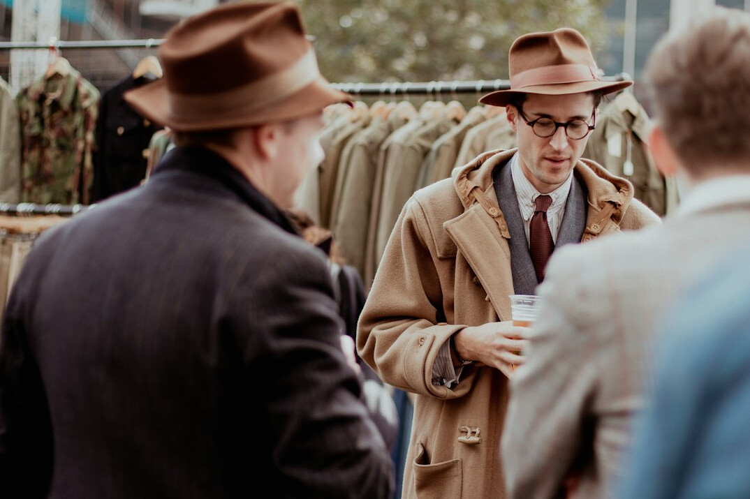 detective in store